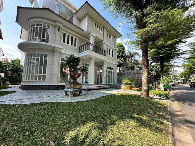 ban-biet-thu-lan-anh (6)
